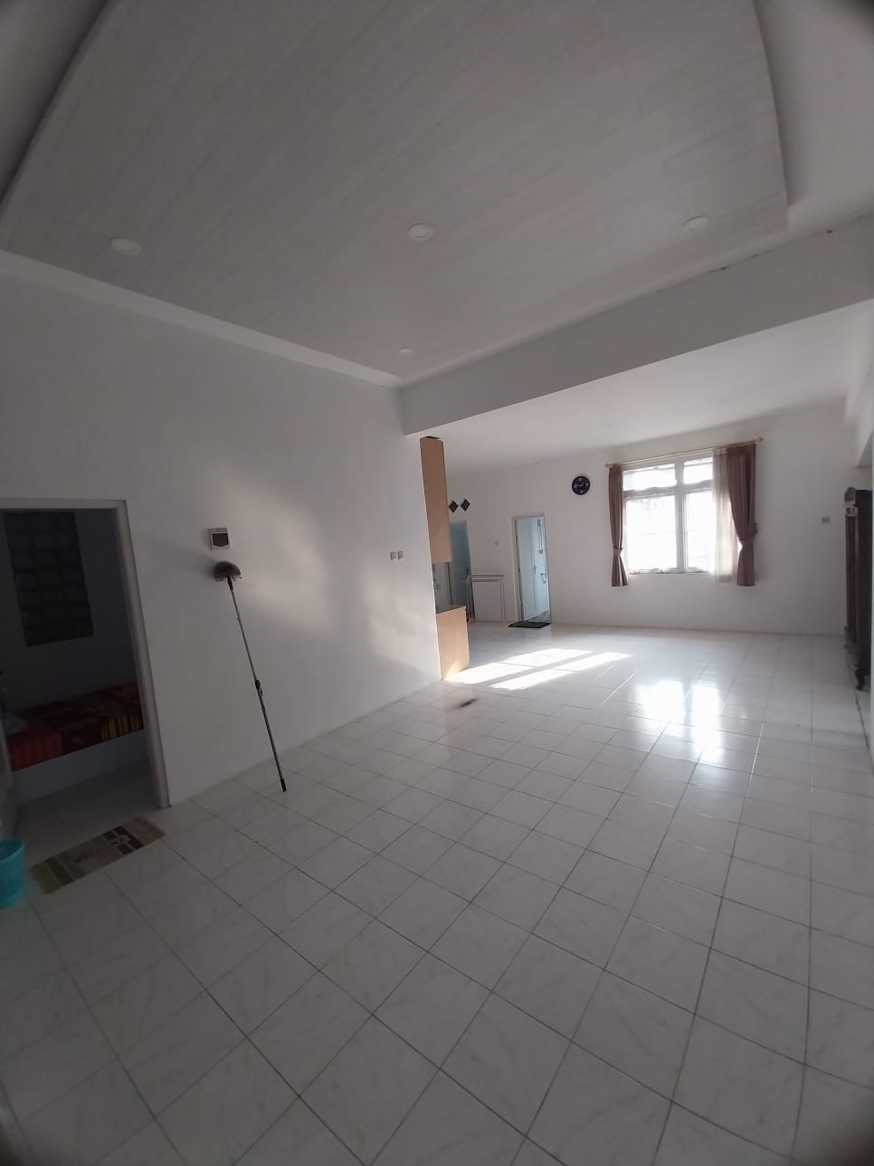Disewakan Rumah Mewah pinggir jalan utama Purwokerto Timur 2menit ke Gor satria - Mangun view 24