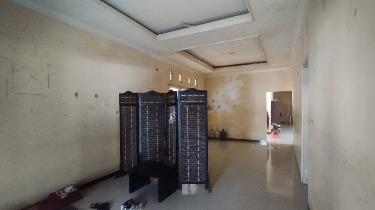  DIJUAL RUMAH LUAS 300M², 2 MENIT STASIUN PURWOKERTO view 4