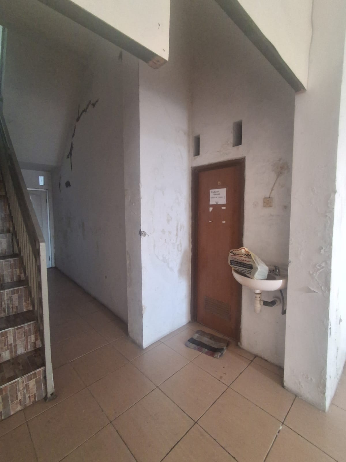 Disewakan Ruko JL Utama Purwokerto 3 Menit Hotel Aston Purwokerto - Kombas view 4