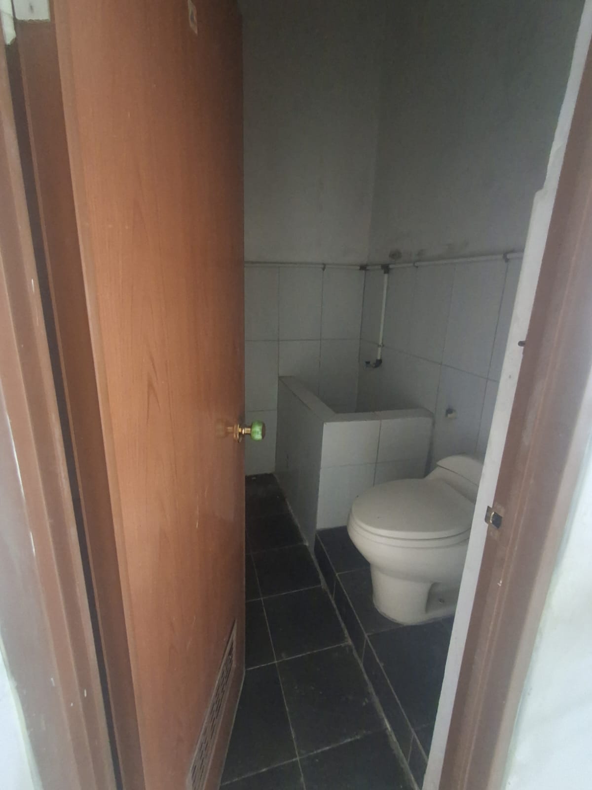 Disewakan Ruko JL Utama Purwokerto 3 Menit Hotel Aston Purwokerto - Kombas view 10