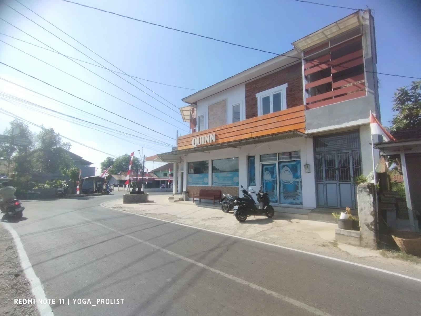 DISEWAKAN RUKO 2 LANTAI HOOK PEREMPATAN KRAMAT, KEMBARAN view 3