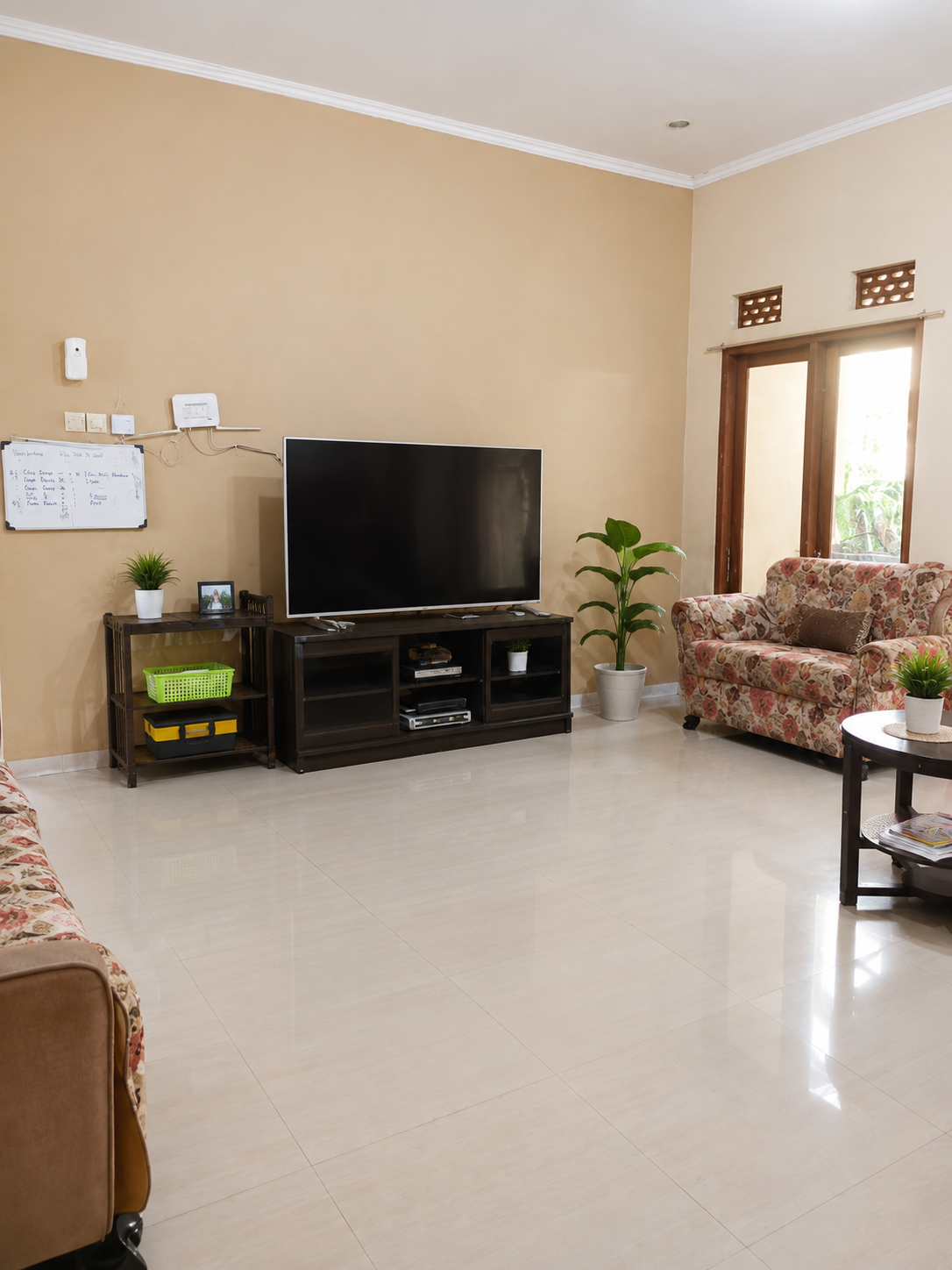 Dijual Rumah Nyaman Siap Huni - Tanah Luas 350 m2, 10 Menit Pusat Kota Purwokerto Teluk view 3