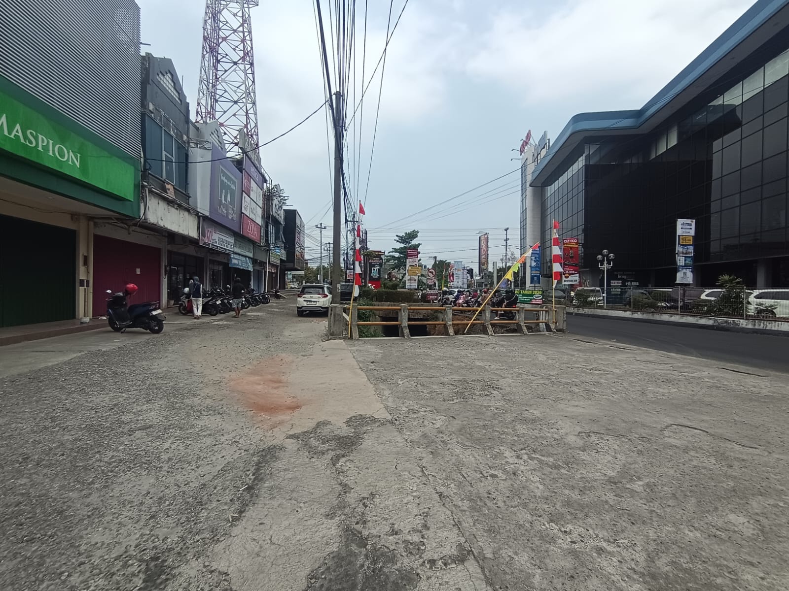 Disewakan Ruko 3 Lantai Premium Depan Azko Purwokerto view 7