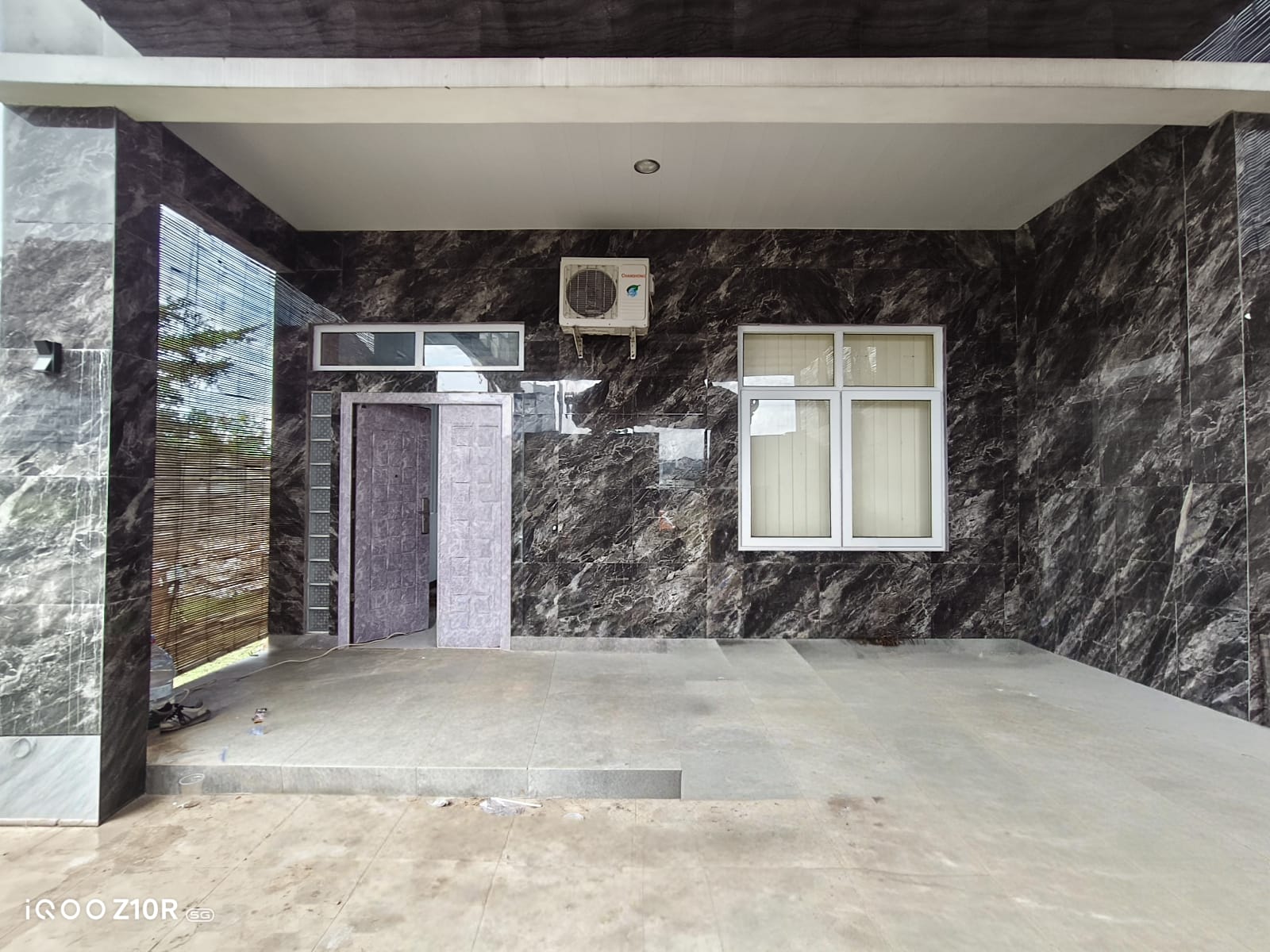  RUMAH BARU MINIMALIS 4 KAMAR – LOKASI STRATEGIS DI TENGAH KOTA PURWOKERTO - GOR view 2