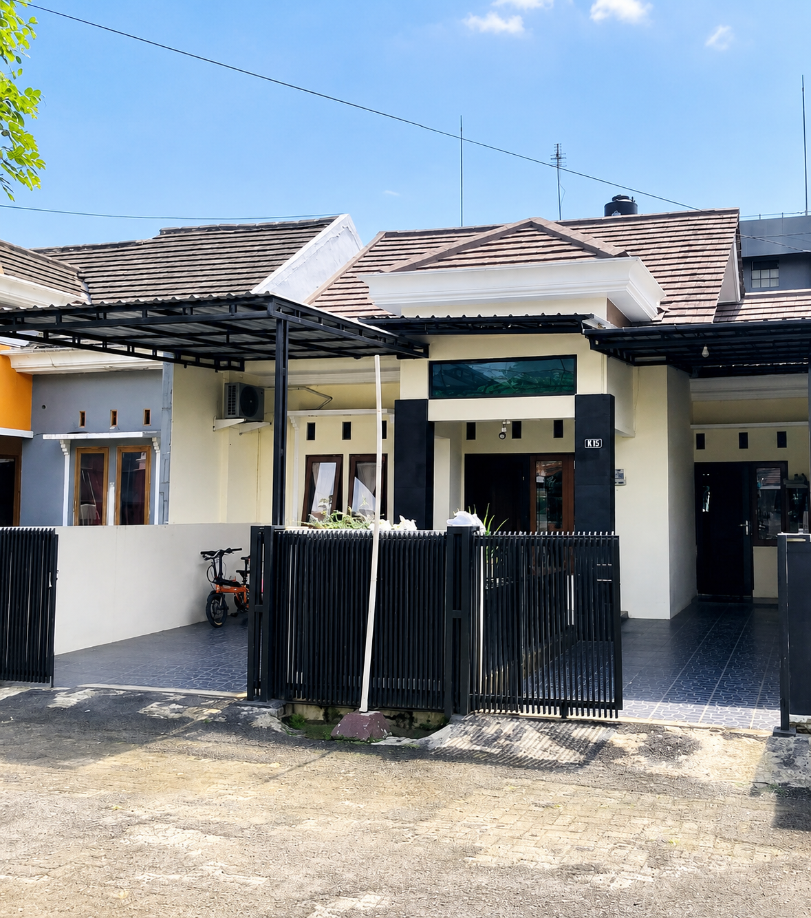Dijual Rumah Minimalis 2 Lantai 5 Menit Stasiun Purwokerto - Regency view 1