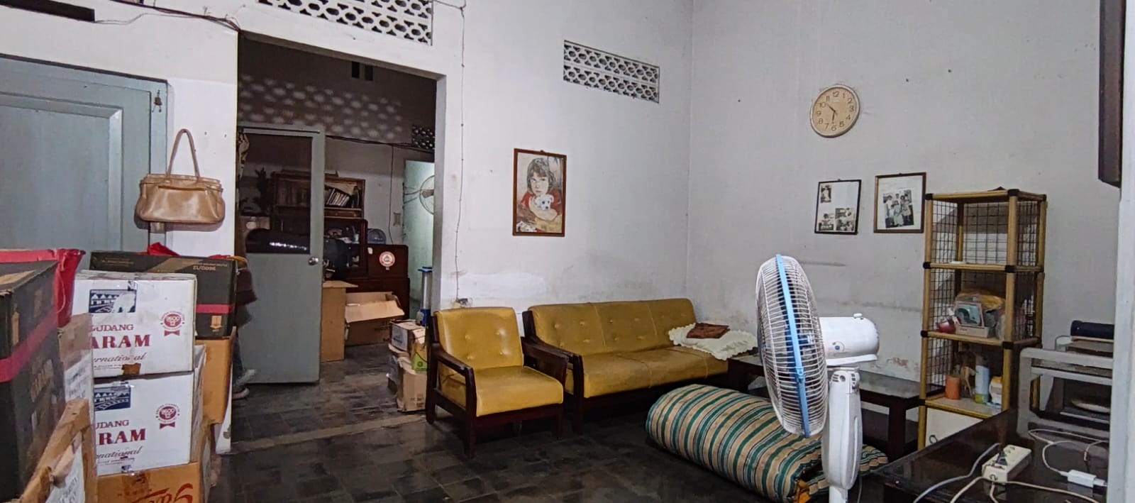  Dijual Tanah Dan Bangunan Klasik Pusat Kota Purwokerto Dekat Pasar Wage view 3