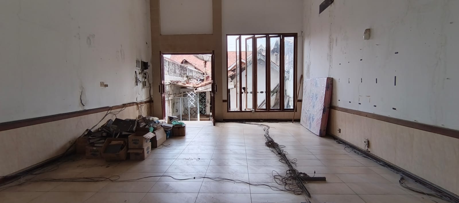  Dijual Tanah Dan Bangunan Klasik Pusat Kota Purwokerto Dekat Pasar Wage view 8