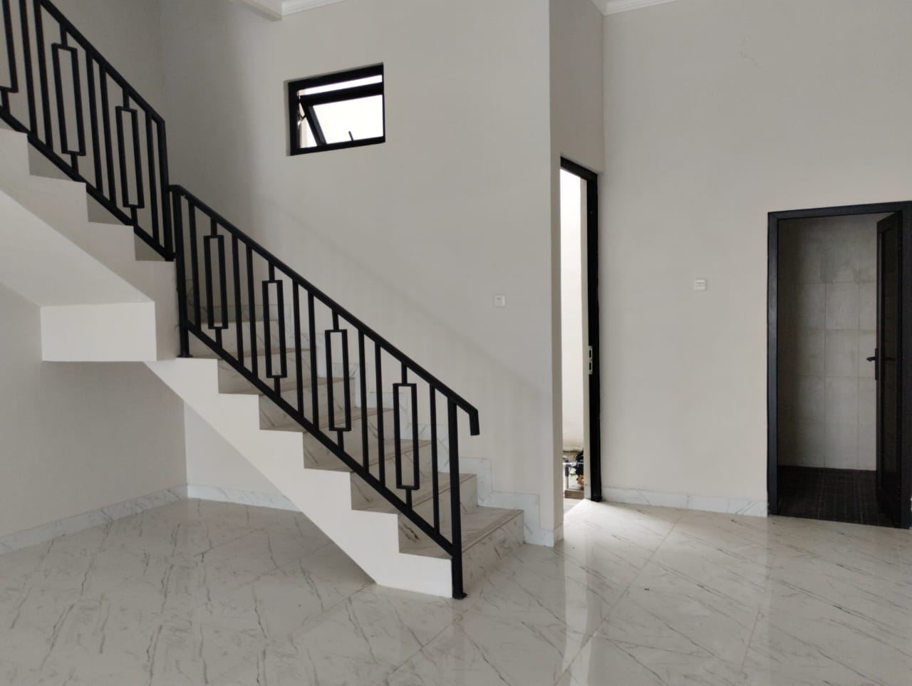  Disewakan Ruko Di Kawasan Graha Timur Commercial Residence view 10