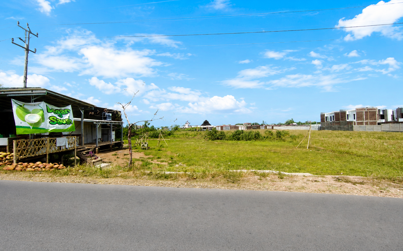 JUAL TANAH 4.500 m² LEBAR 30 m, COCOK UNTUK GUDANG LEDUG KEMBARAN