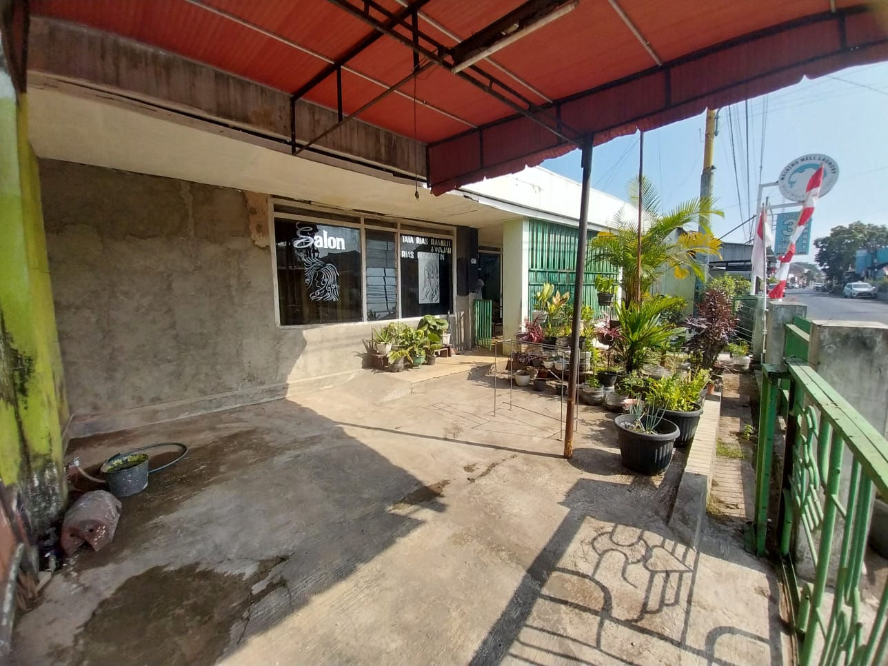 Rumah Menarik Pinggir Jalan Raya 2 Menit Rita Supermall Purwokerto - Kalibener view 3