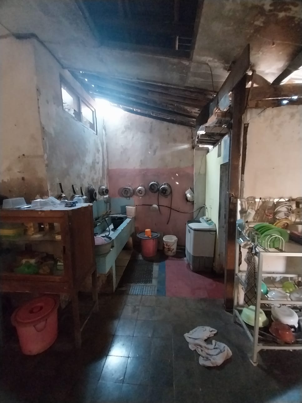  Rumah Menarik Pinggir Jalan Raya 2 Menit Rita Supermall Purwokerto - Kalibener view 15