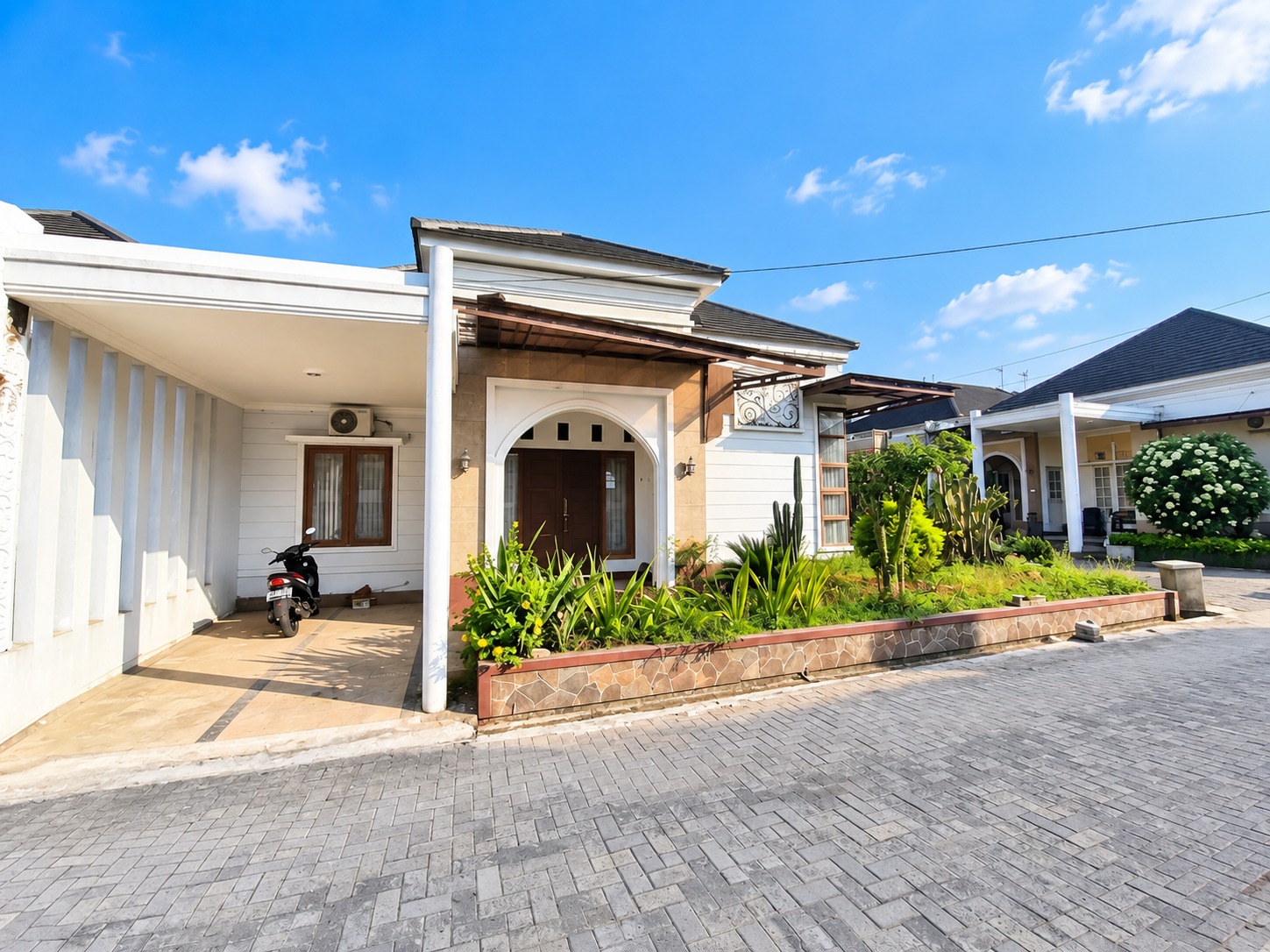  Dijual Rumah Hook Di Perumahan 3 Menit Kampus Unsoed Purwokerto - Arca