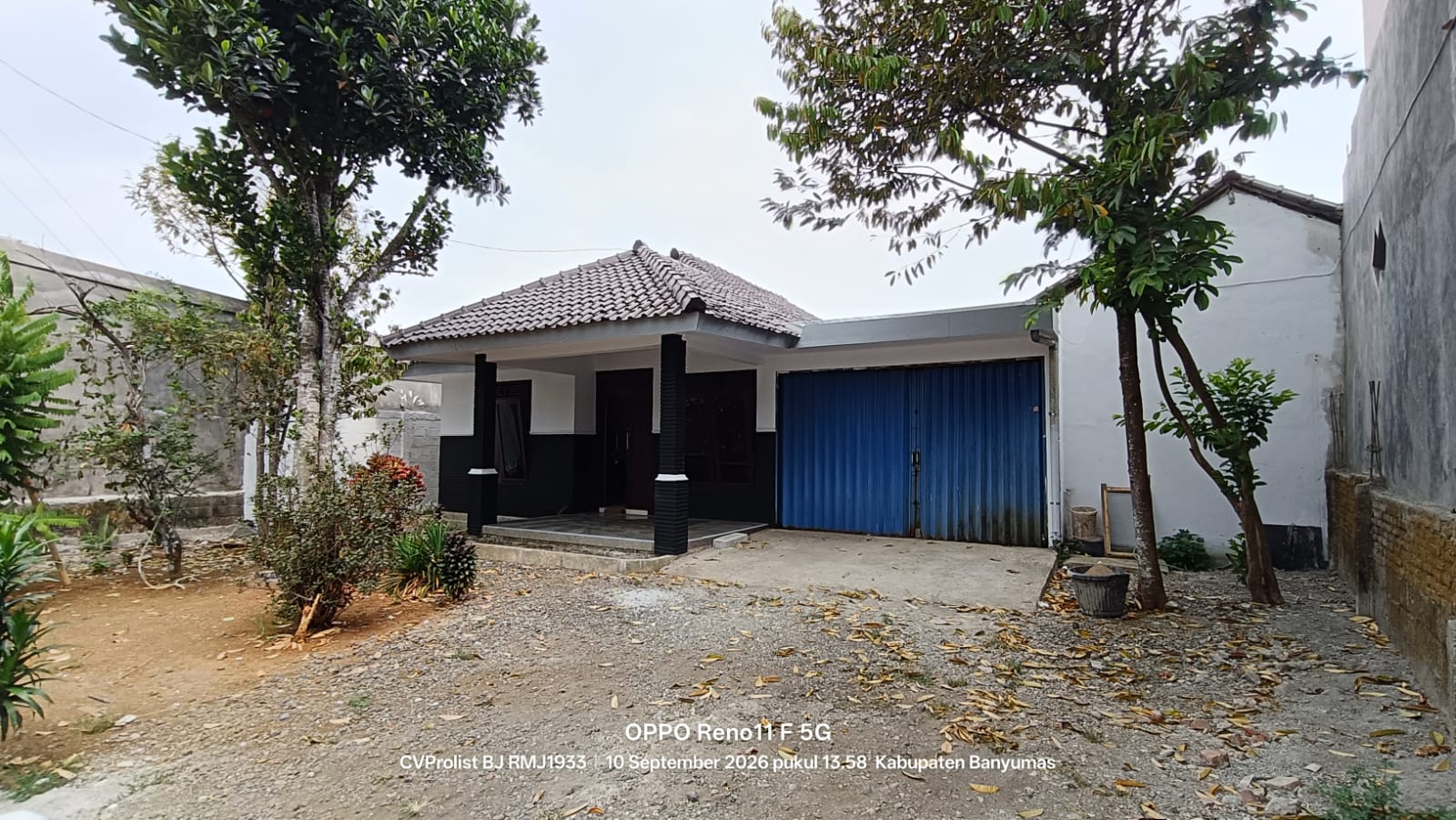  Dijual Rumah Besar Dan Halaman Luas Di Jalan Raya Bojongsari  Kembaran view 3