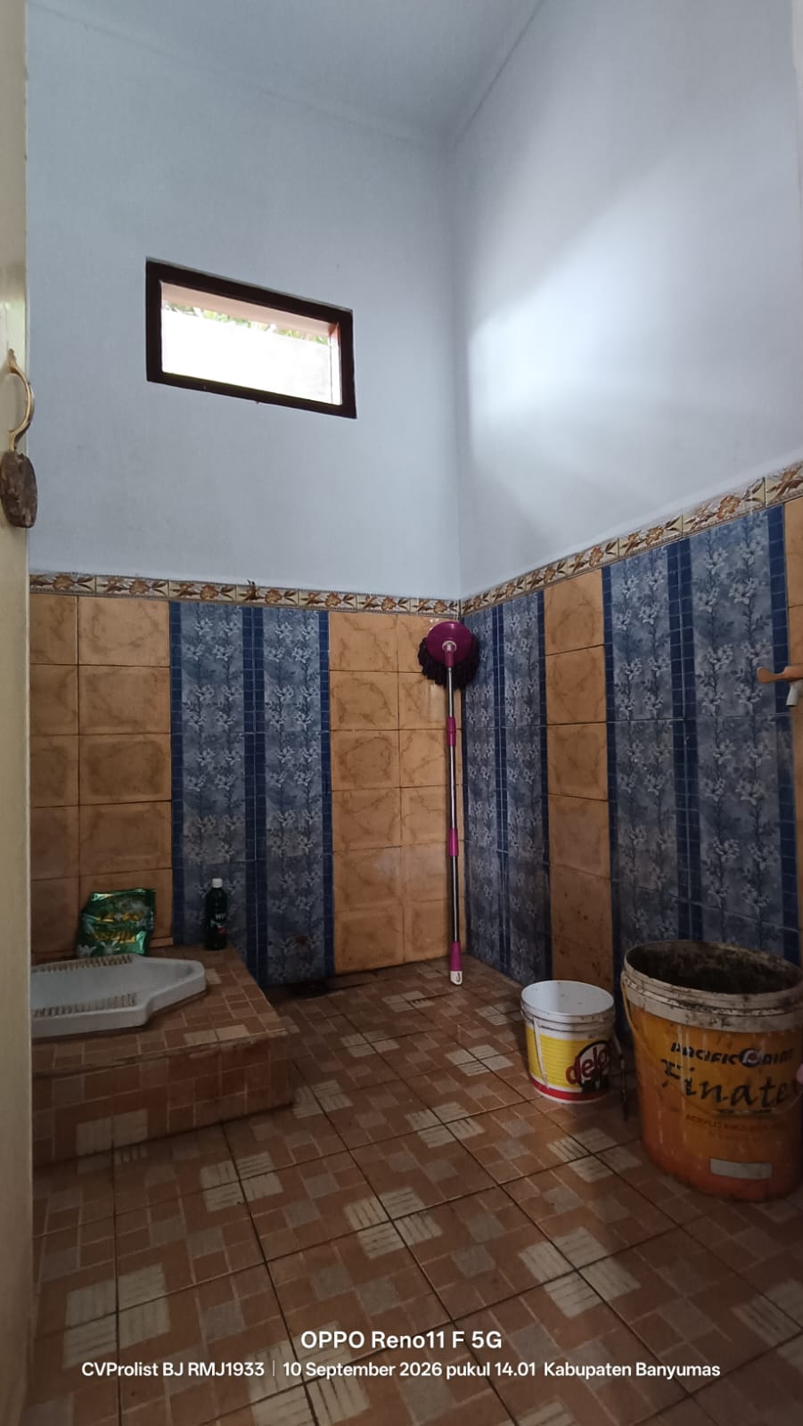 Dijual Rumah Besar Dan Halaman Luas Di Jalan Raya Bojongsari  Kembaran view 13