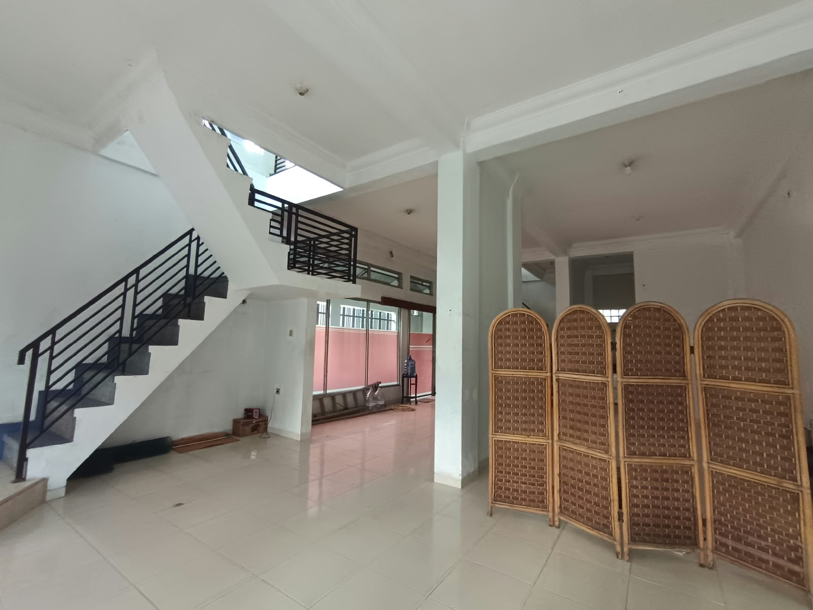  Dijual Disewakan Ruko 3 Lantai 2 Menit Kampus Unsoed Lokasi Ramai dan Prospektif  view 28