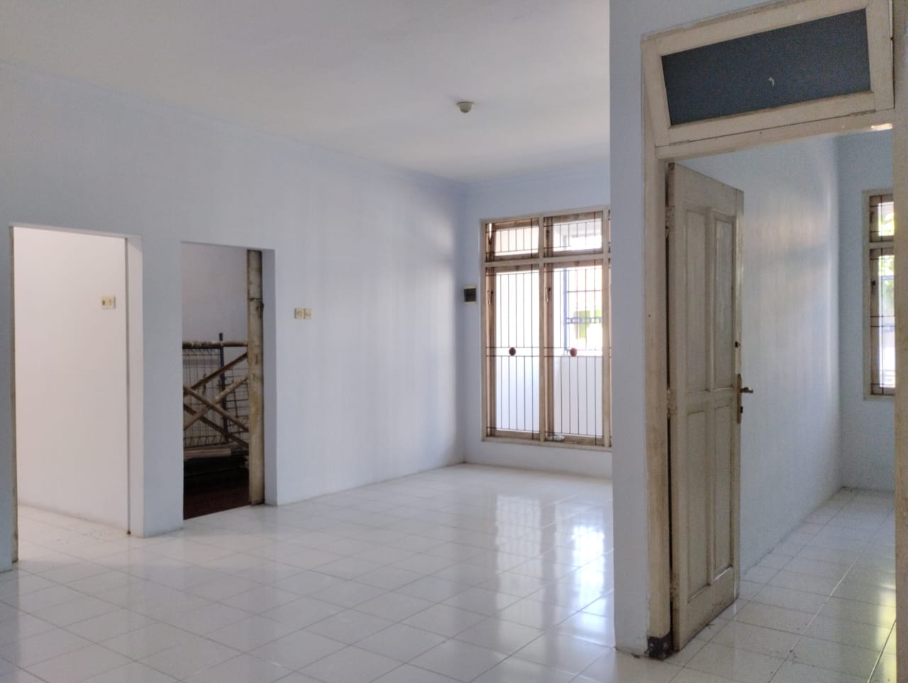 Disewakan Toko dan Kantor Siap Pakai Strategis 5 Menit Alun-alun Purbalingga view 14