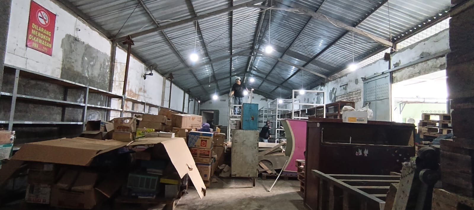 Sewa Gudang Dalam Kota Purwokerto Akses Kendaraan Berat Cocok Untuk Retail - Marta kecil view 3