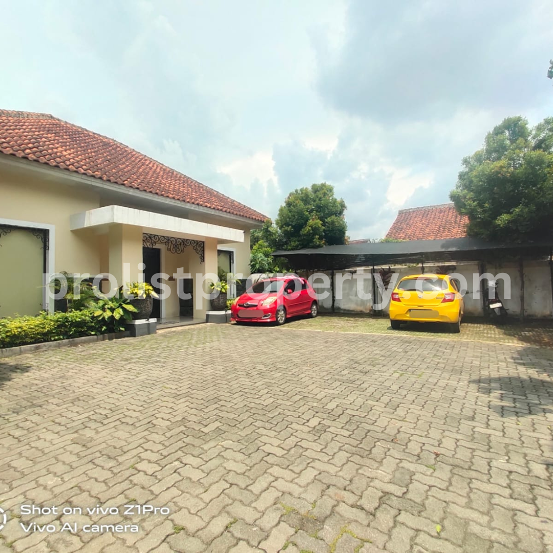 Rumah Kos Mewah Bangunan Modern  Strategis Kawasan Ramai Dekat Kedokteran UNSUD Dan UMP - Mersi view 2