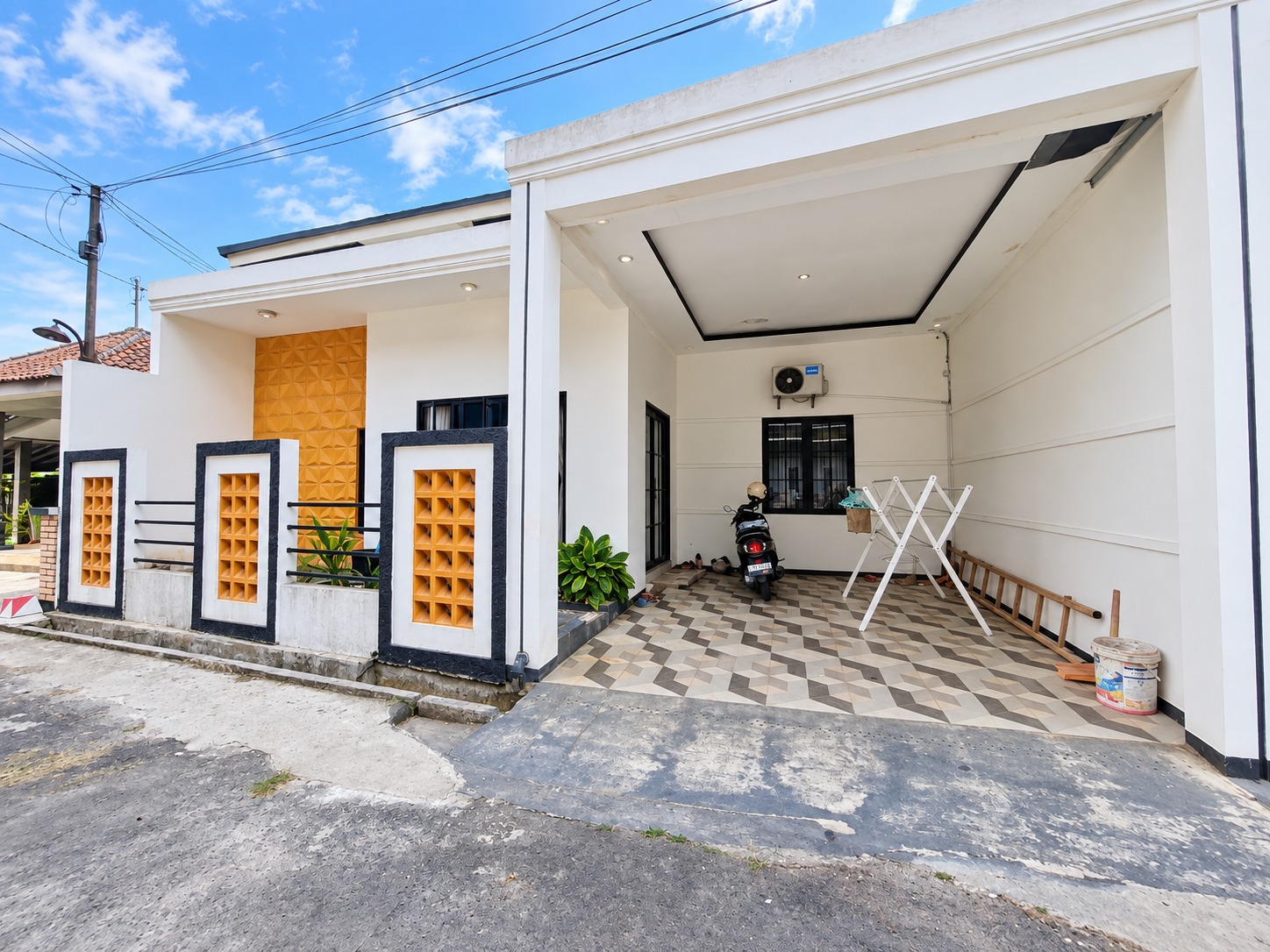  DIJUAL Rumah Tengah Kota Dekat Sekolah Telkom Purwokerto - Sidodadi Pancurawis  view 1