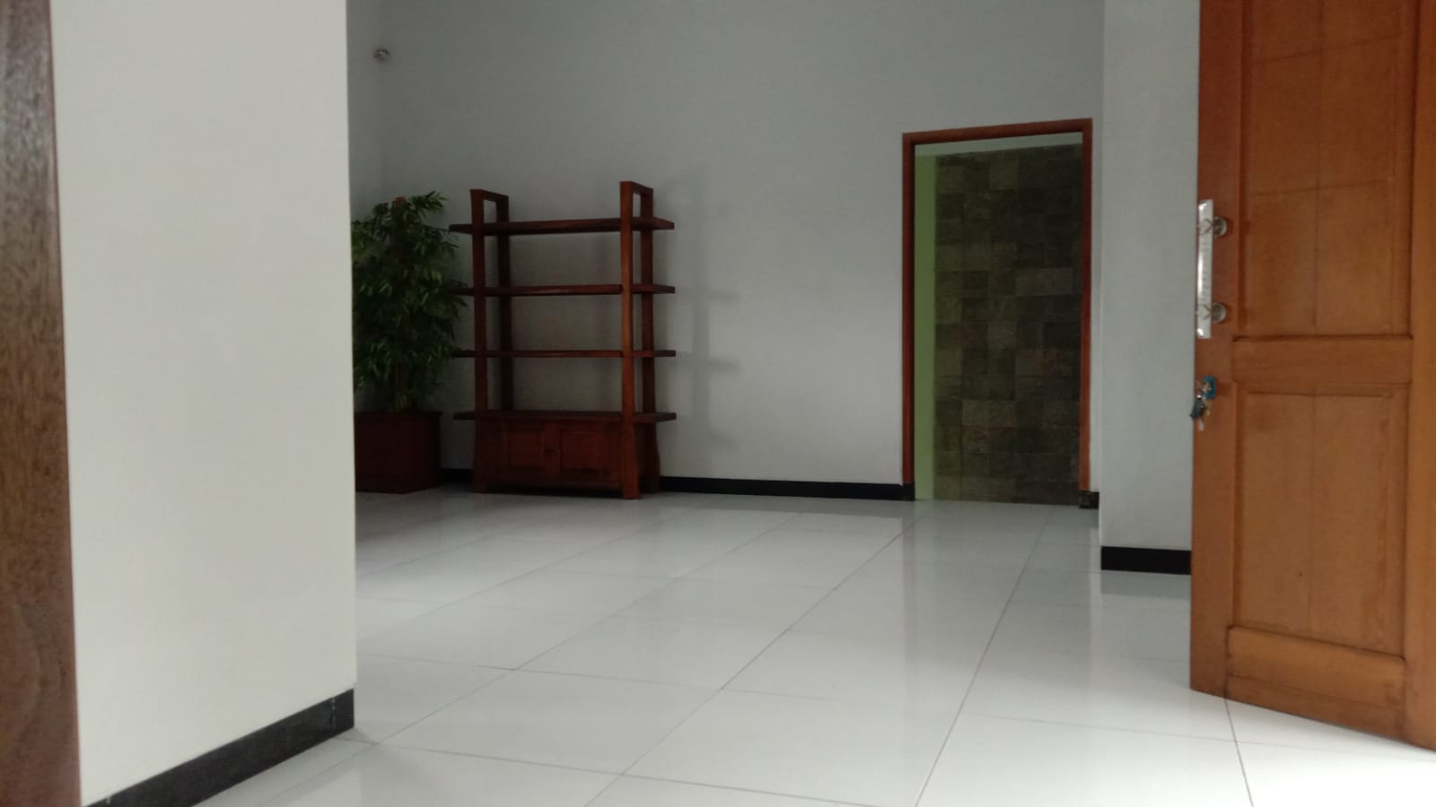 Dijual Rumah 2 Lantai 1 menit ke Kampus UNWIKU  - Bobosan view 11