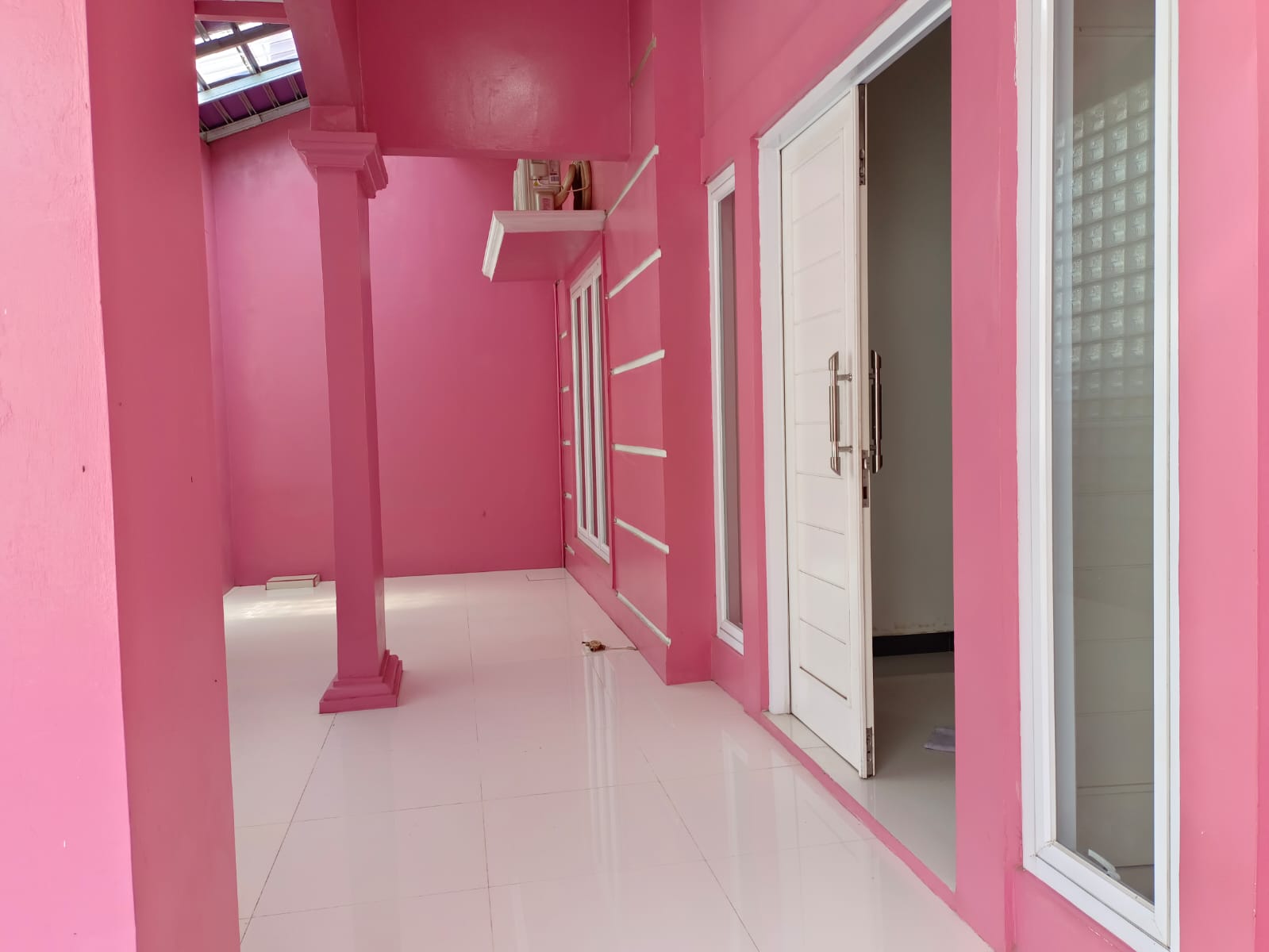 Disewakan Rumah Bonus AC One Hate System Area Purwokerto Timur - Graha view 7