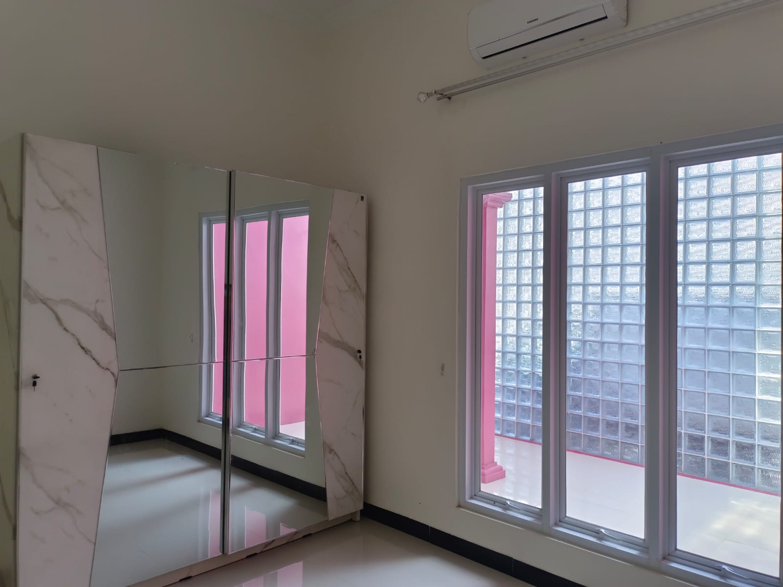 Disewakan Rumah Bonus AC One Hate System Area Purwokerto Timur - Graha view 18