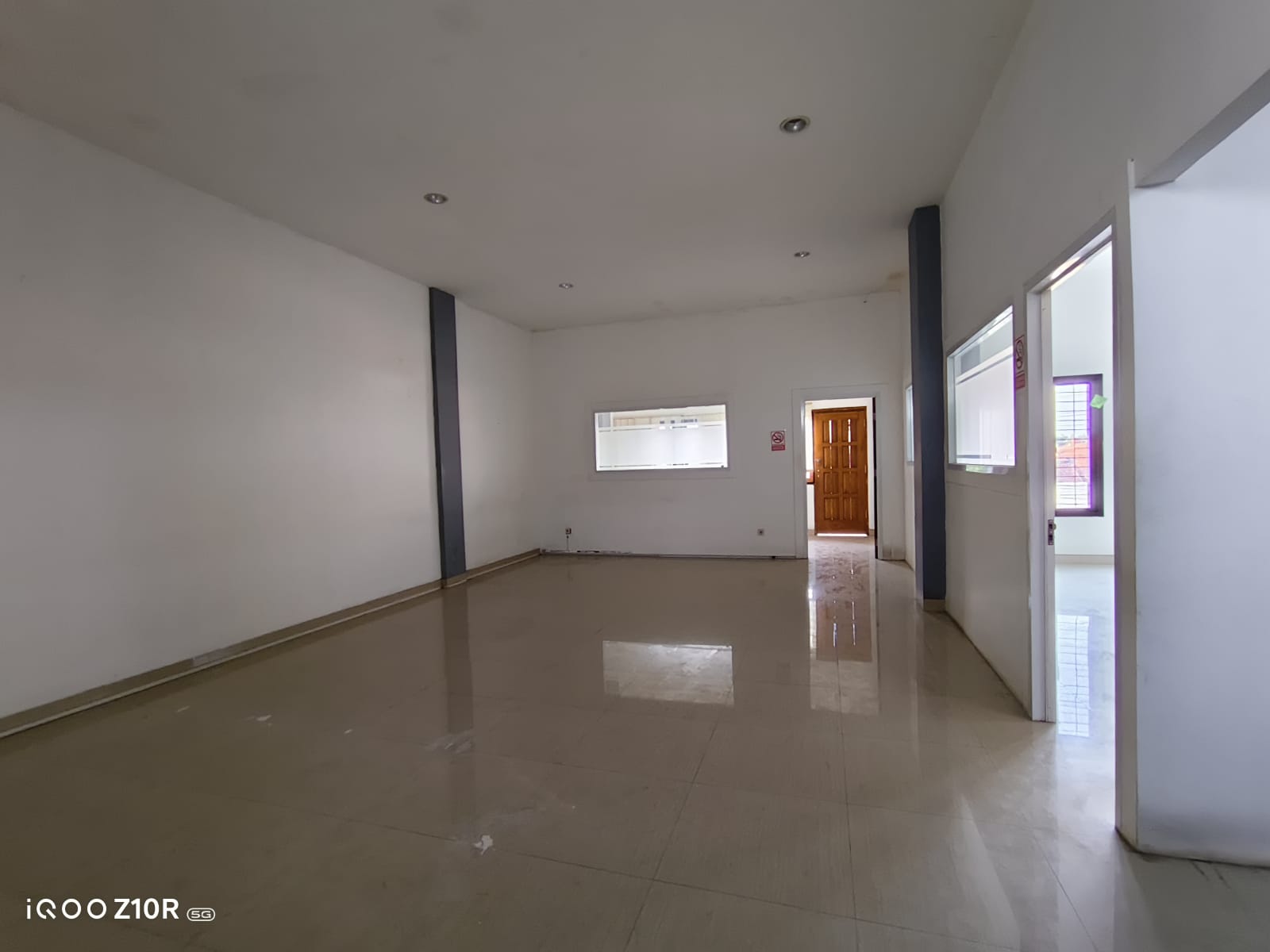  Disewakan Ruko Bangunan Luas Area Perkantoran Purwokerto Selatan - Berkoh view 2
