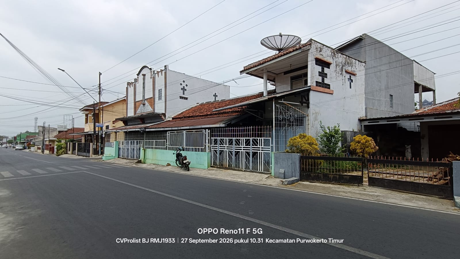 DIJUAL RUMAH HOOK 2 LANTAI, 2 MENIT KANTOR POS PURWOKERTO - Kali view 4