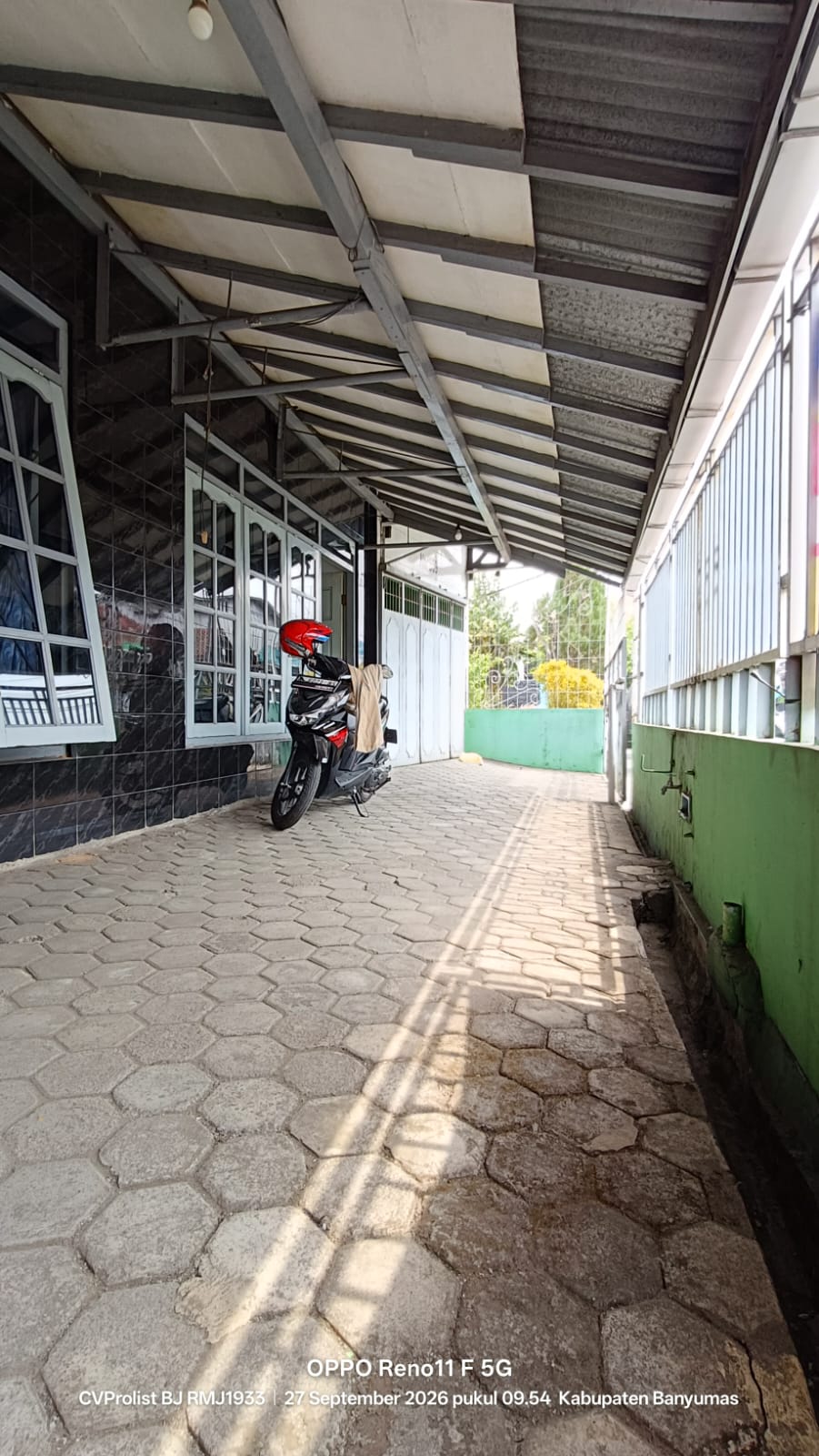DIJUAL RUMAH HOOK 2 LANTAI, 2 MENIT KANTOR POS PURWOKERTO - Kali view 5