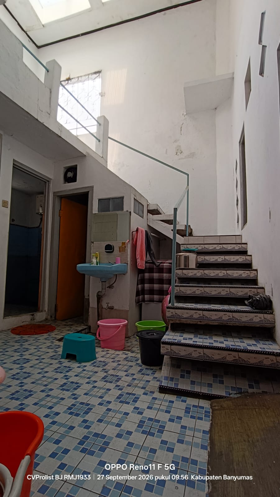 DIJUAL RUMAH HOOK 2 LANTAI, 2 MENIT KANTOR POS PURWOKERTO - Kali view 15
