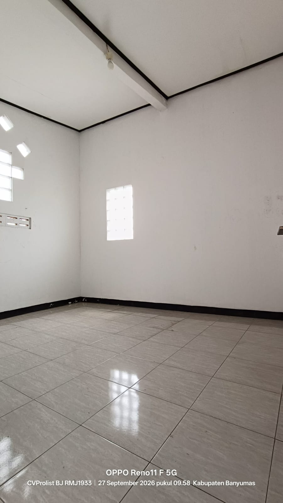  DIJUAL RUMAH HOOK 2 LANTAI, 2 MENIT KANTOR POS PURWOKERTO - Kali view 17