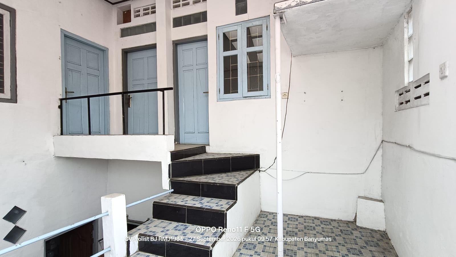 DIJUAL RUMAH HOOK 2 LANTAI, 2 MENIT KANTOR POS PURWOKERTO - Kali view 18