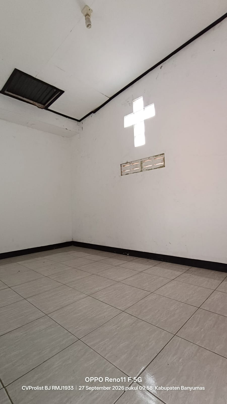 DIJUAL RUMAH HOOK 2 LANTAI, 2 MENIT KANTOR POS PURWOKERTO - Kali view 20