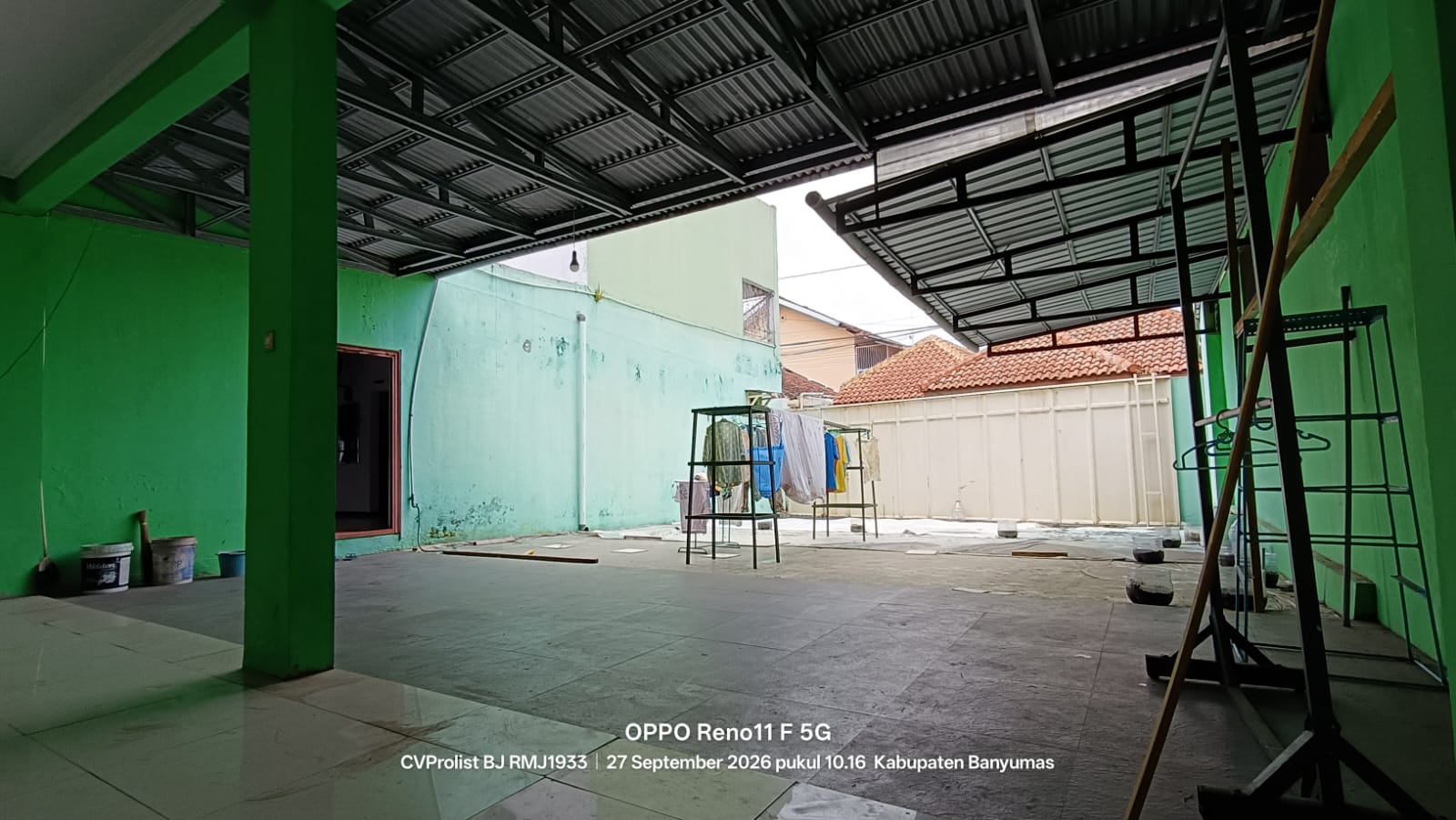 DIJUAL RUMAH HOOK 2 LANTAI, 2 MENIT KANTOR POS PURWOKERTO - Kali view 49
