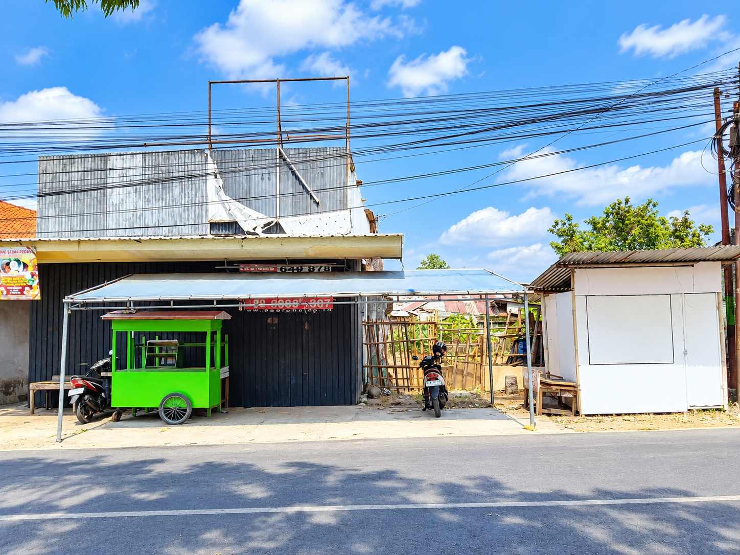 Dijual Toko Dan Tanah Pekarangan Lebar 17 Meter Di Purwokerto Timur - Arcawinangun