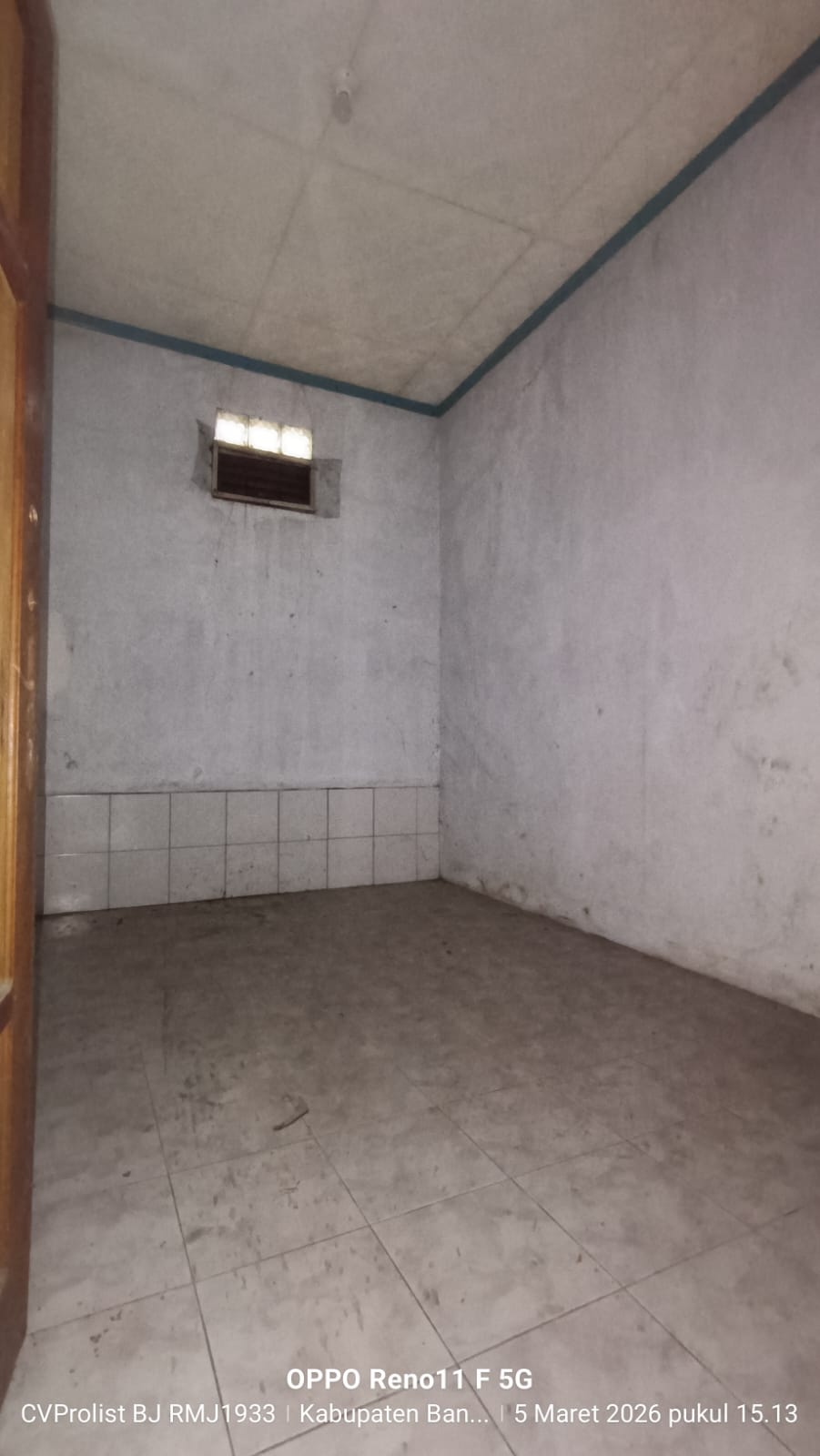 Disewakan Rumah Stategis Pinggir Jalan Karanglewas view 9