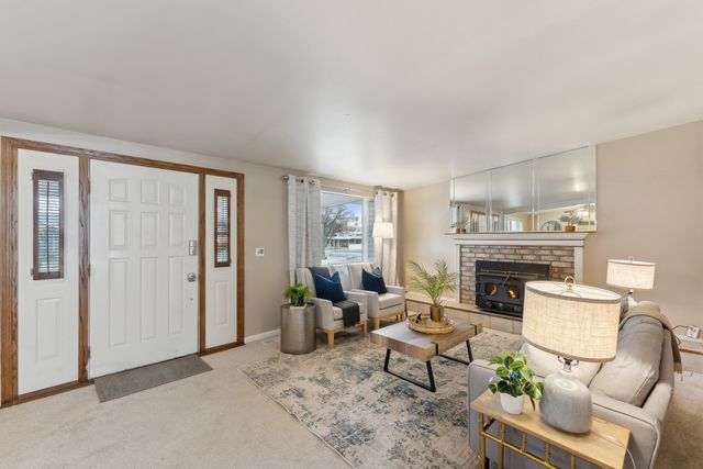 510 E 9121 S, Sandy_HDR002