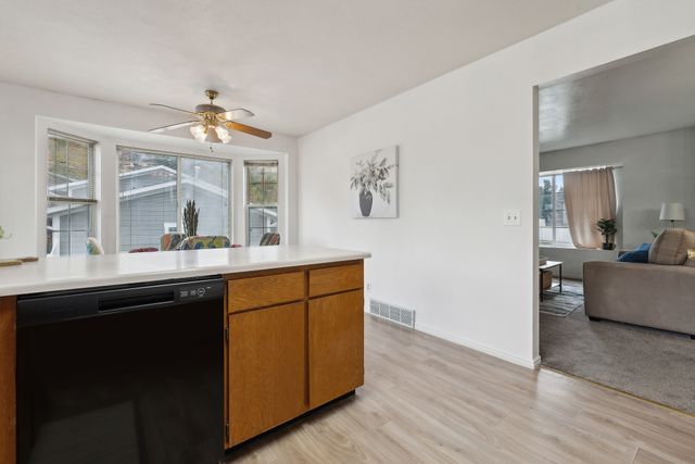 21 E 925 S, Farmington_HDR010