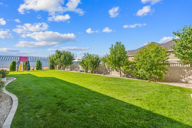 2913 W 50 S, West Point_HDR004
