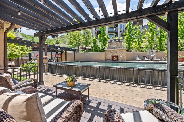 14324 Canyon Vine Cove, Draper, UT 84020, USA_HDR015
