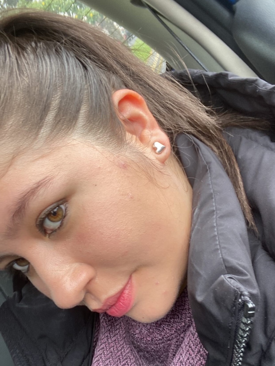 Sharon Isabella Tello Ríos, impulsadora de ventas en Quito