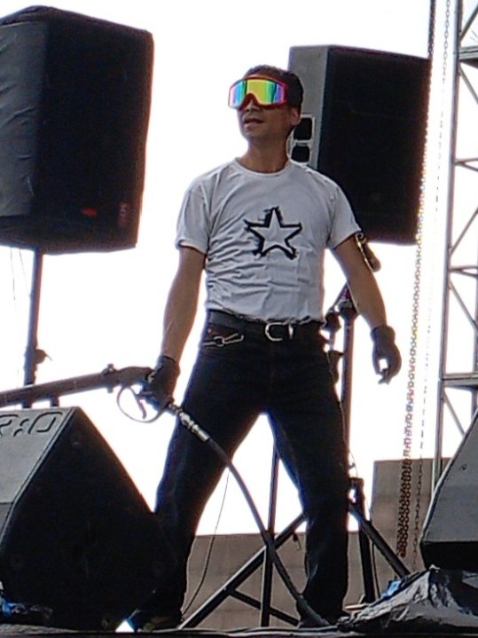 Foto 4 de LUIS SAAVEDRA