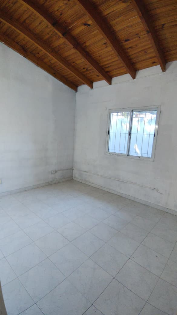 Venta - Casa en Cesario Bernaldo de Quirós 1996, Ituzaingó - Foto 7