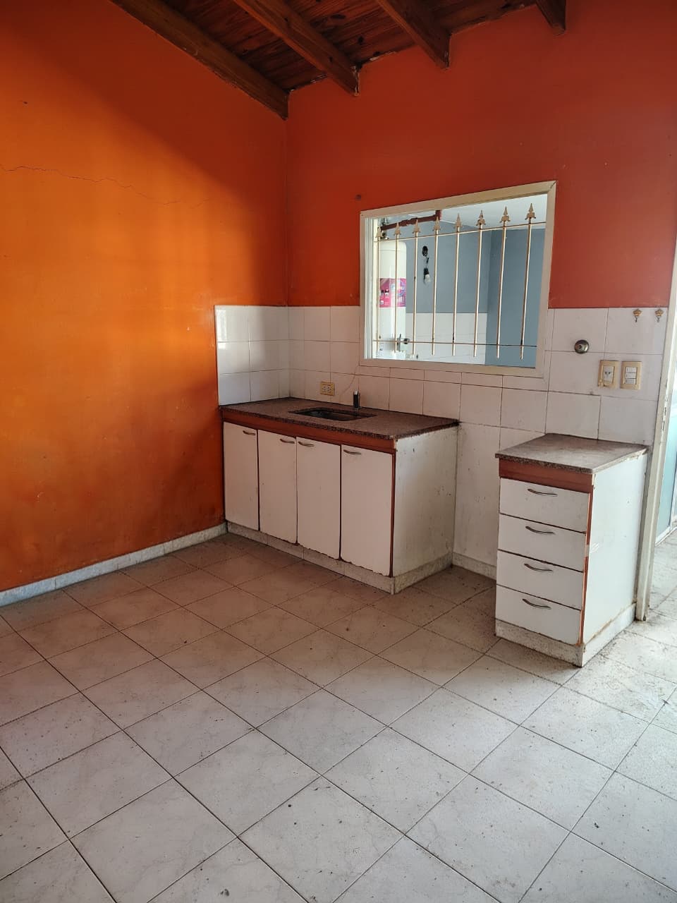 Venta - Casa en Cesario Bernaldo de Quirós 1996, Ituzaingó - Foto 9