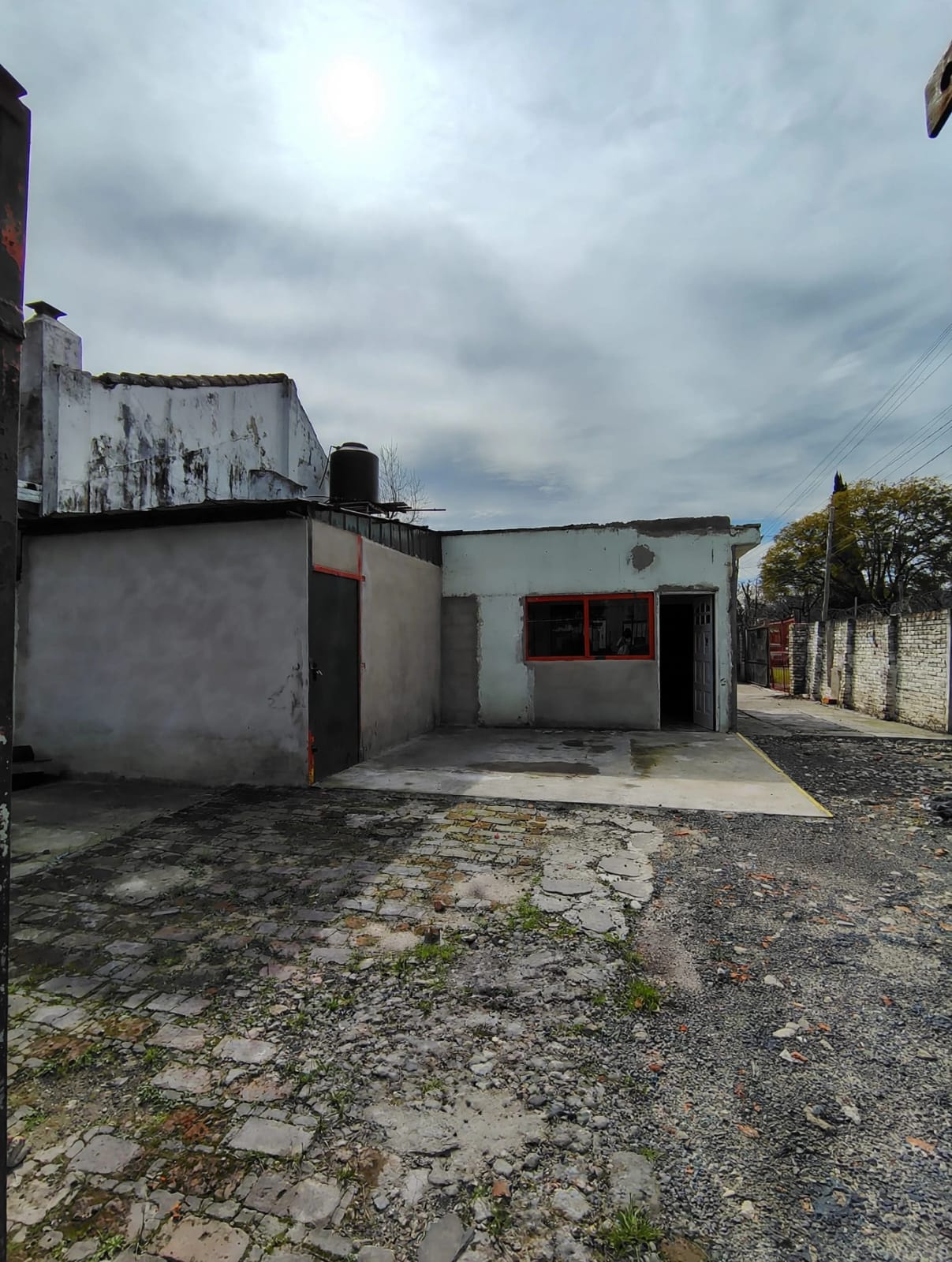 Alquiler - Local comercial en Avenida Intendente Carlos Ratti 1751, Ituzaingó - Foto 2
