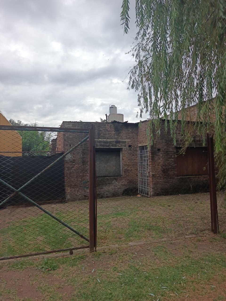 Venta - Lote/Terreno en Juan Bautista Alberdi 1300, San Antonio de Padua. RETASADO - Foto 2
