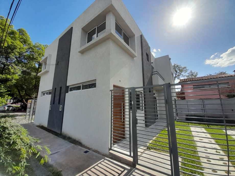 Venta - Casa en La Tribuna 1700, Castelar - Foto 2