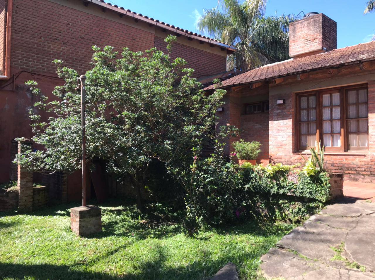 Venta - Casa en 8 de Diciembre , Paso de la Patria - Foto 1