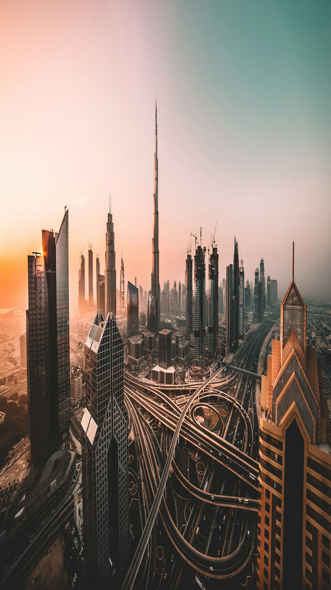 Dubai's Real Estate in 2025: Infrastructure Growth and Rising Neighborhoods Driving New Opportunities 1011 Real Estate Dubai 