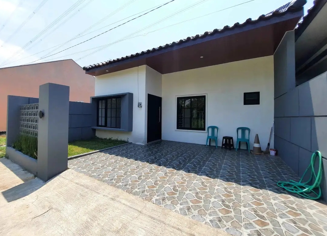 Rumah baru di Kabupaten Pekalongan - Foto 1